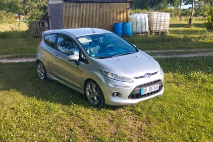 Ford Fiesta 195.900 km 2.999 € Ebersbach an der fils 73061