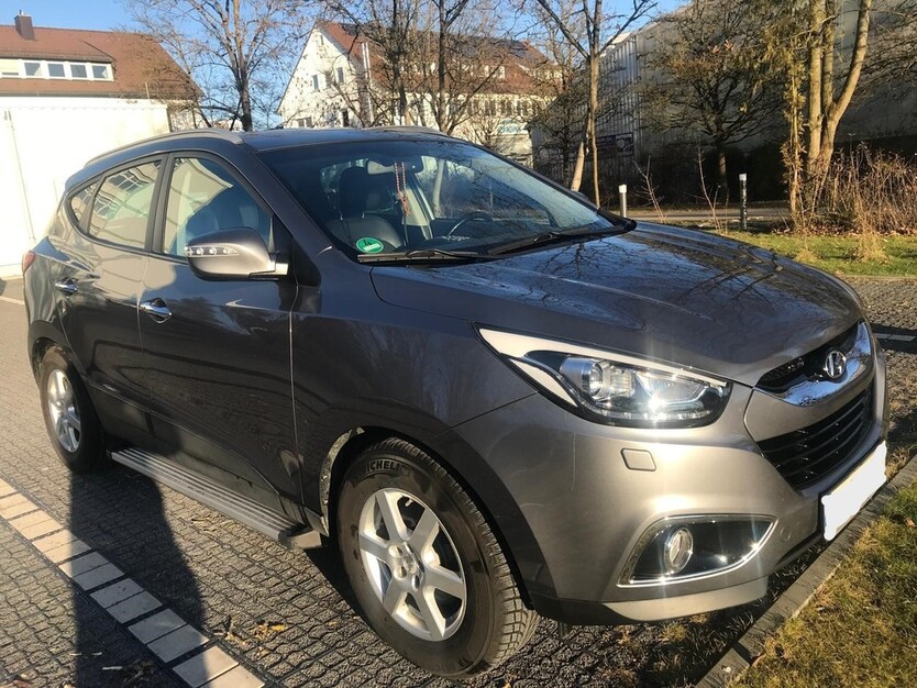 Hyundai IX35 128.000 km 11.900 € Stuttgart 70173