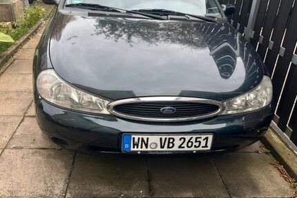 Ford Mondeo 135.000 km 950 € Fellbach 70736