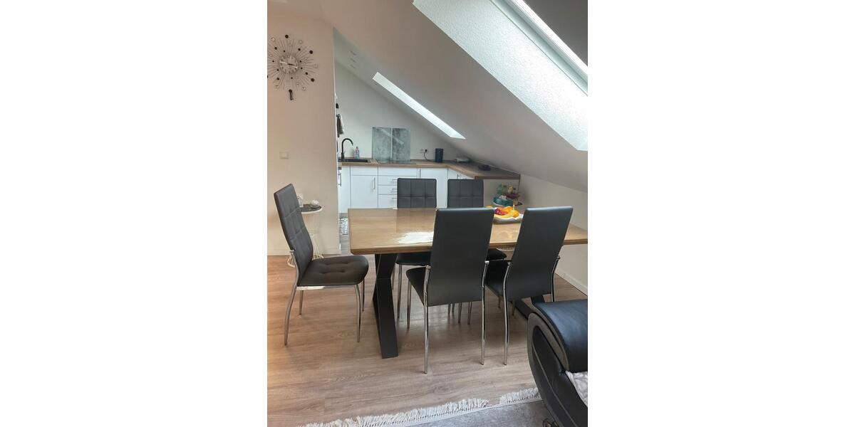 Dachgeschoßwohnung Böblingen Dagersheim - 3 Zimmer, 72 m&sup2;, 1.225&euro; | Angebot:25979030