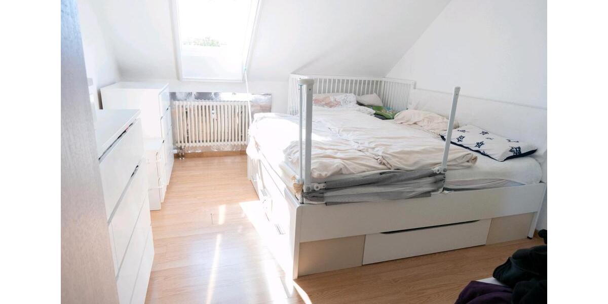 Dachgeschoßwohnung Holzgerlingen - 3.5 Zimmer, 80 m&sup2;, 320.000&euro; | Angebot:26701462