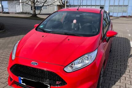 Ford Fiesta 87.000 km 8.500 &euro; Renningen 71272