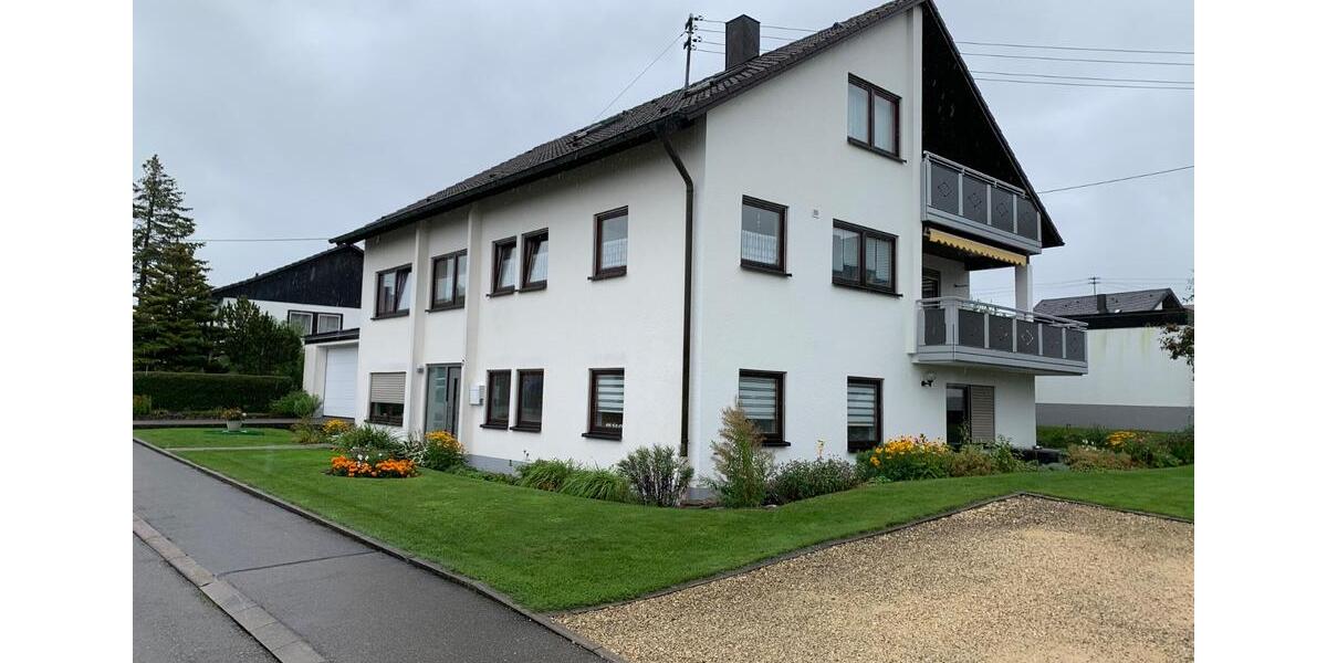 Dachgeschoßwohnung Ebersbach an der Fils - 3 Zimmer, 78 m&sup2;, 680&euro; | Angebot:24795785