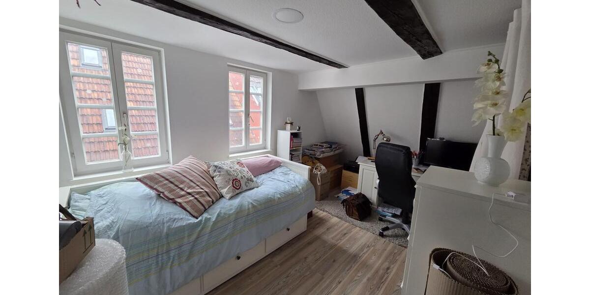 Waiblingen am Marktplatz 3,5-Zimmer-Maisonettewohnung in historischem Fachwerkhaus 3.5 zimmer