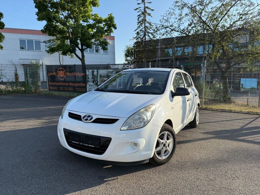 i20