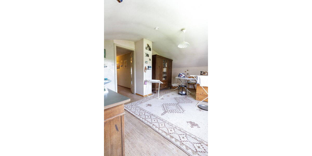 Einfamilienhaus Nürtingen Oberensingen - 8 Zimmer, 180 m&sup2;, 695.000&euro; | Angebot:26122742