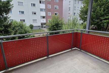 Wohnung Ditzingen - 4 Zimmer, 86 m&sup2;, 977&euro; | Angebot:27070193