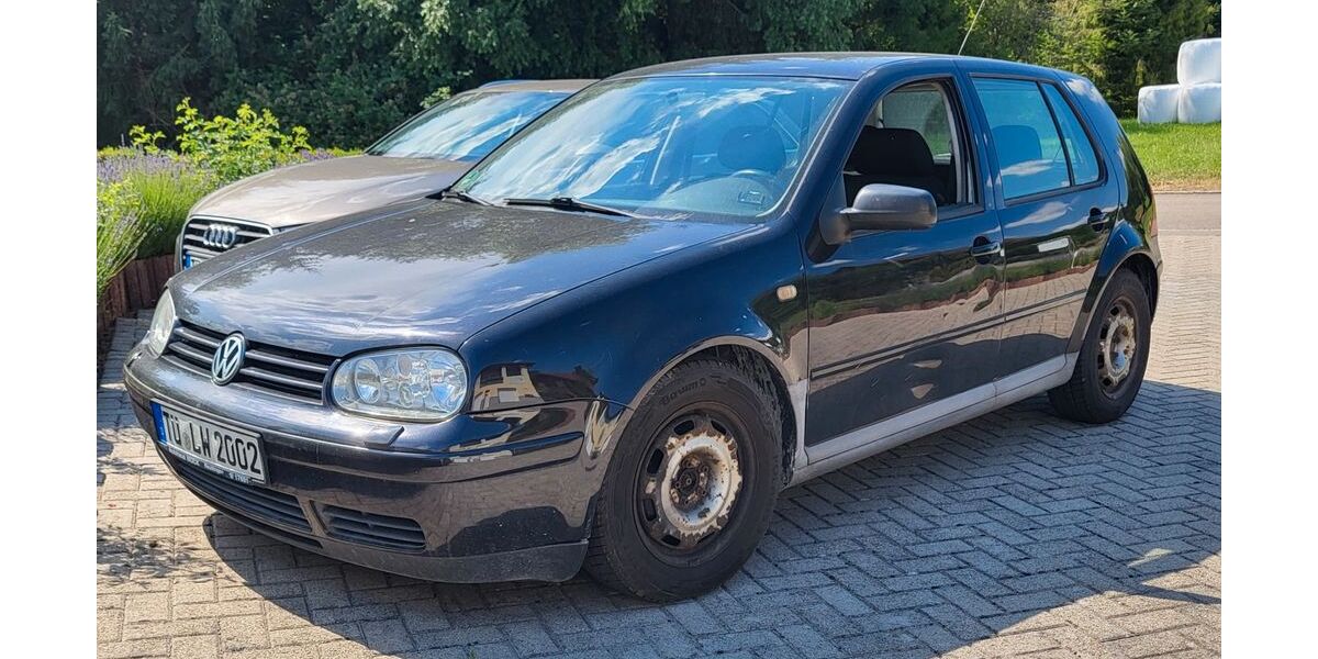 VW Golf 213.000 km 950 &euro; Dettenhausen 72135