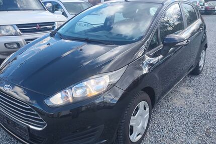 Ford Fiesta 107.925 km 4.900 &euro; weinstadt 71384