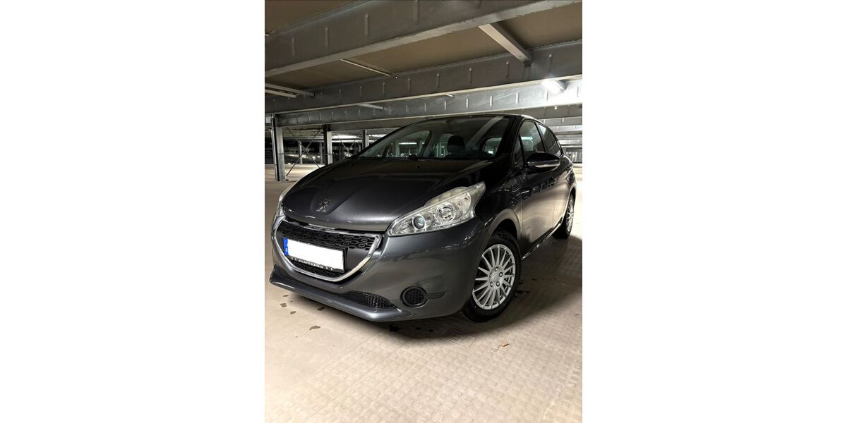 Peugeot 208 96.900 km 6.399 € Sindelfingen 71063
