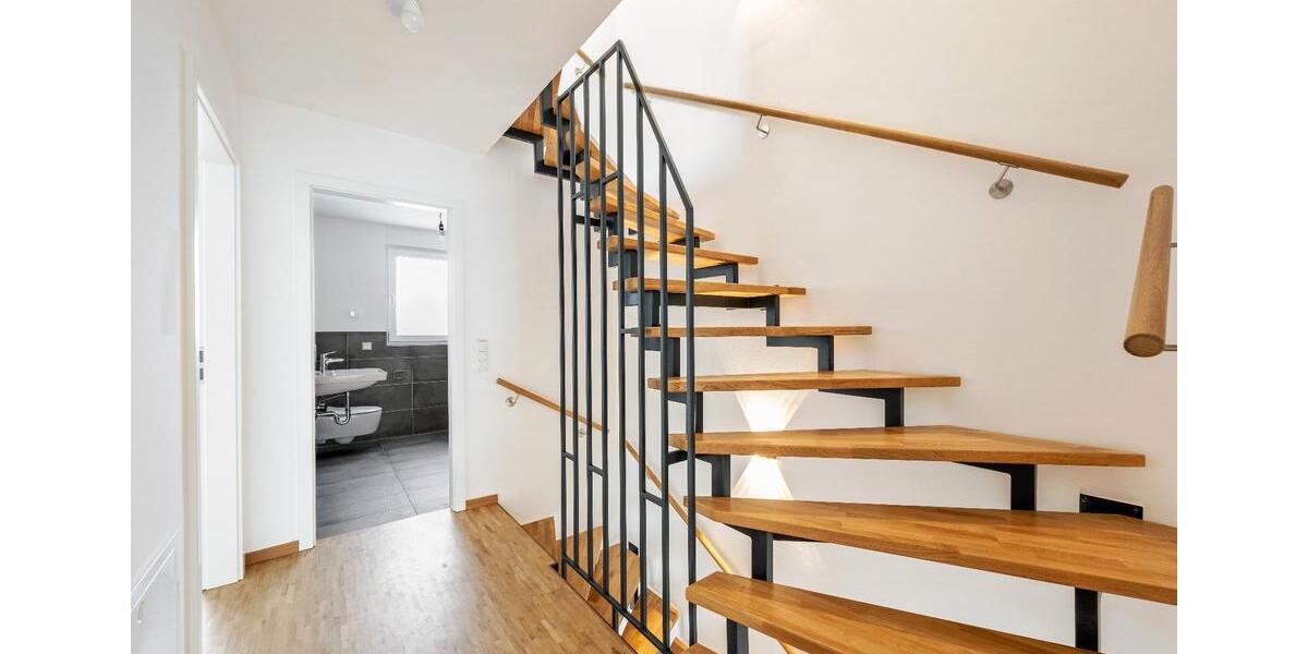 Reihenhaus Filderstadt - 4 Zimmer, 130 m&sup2;, 2.950&euro; | Angebot:26384153
