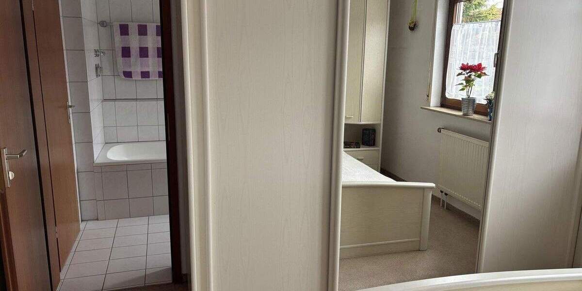 Doppelhaushälfte Böblingen Dagersheim - 7 Zimmer, 190 m&sup2;, 850.000&euro; | Angebot:25272788