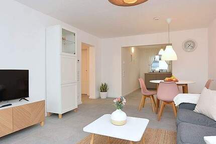 Wunderschön möblierte Wohnung mit Balkon in Mundelsheim 3 zimmer