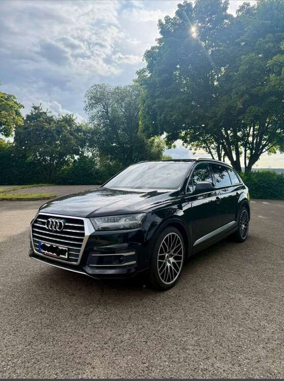 Q7