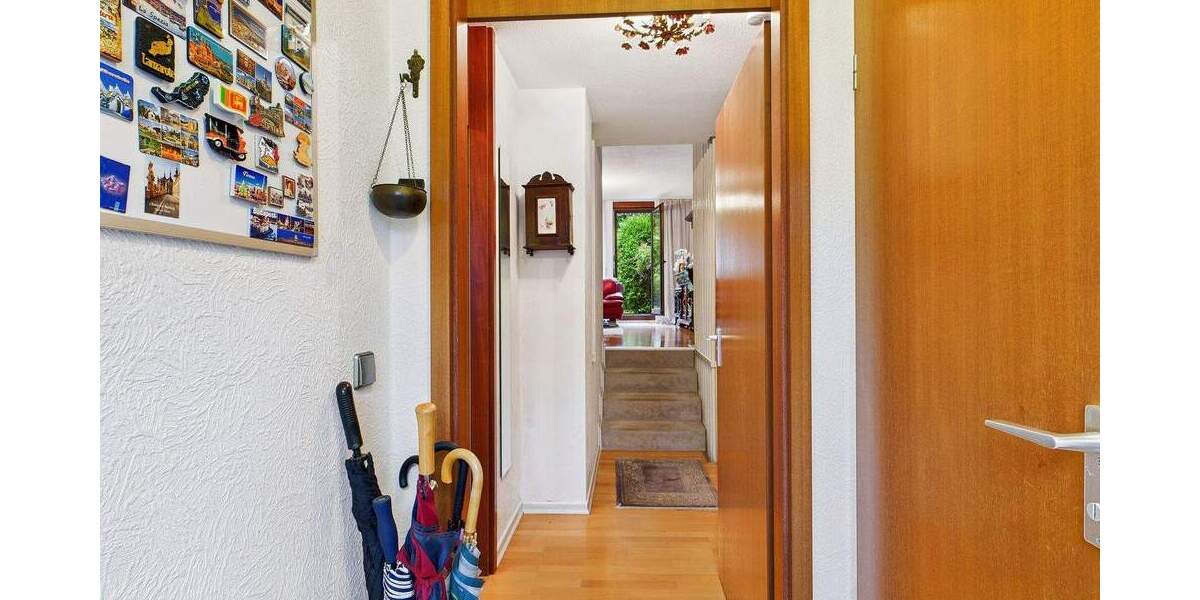 Reihenmittelhaus Stuttgart Stammheim - 5 Zimmer, 127 m&sup2;, 548.000&euro; | Angebot:25669368