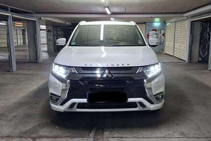 Mitsubishi Outlander 55.000 km 25.000 € Stuttgart 70372