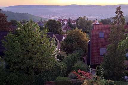 Haus zum Kaufen in Stuttgart 790.000 € 135.78 m² 5 zimmer