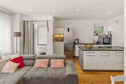 Wohnung zum Kaufen in Fellbach 449.000 € 88 m² 3 zimmer