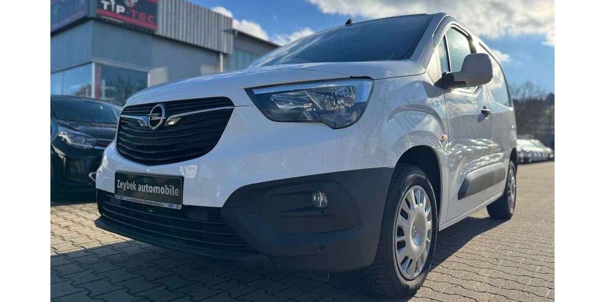 Opel Combo 26.500 km 12.900 € Ebersbach An Der Fils 73061