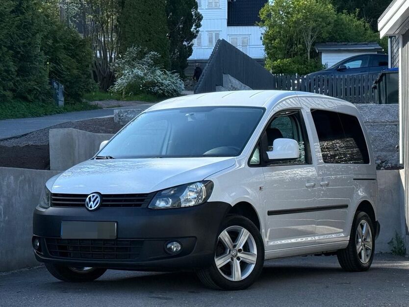 VW Caddy 103.691 km 12.490 € Esslingen am Neckar 73730