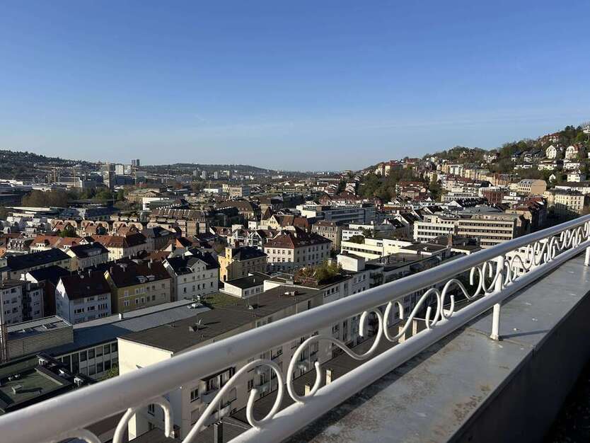 Wohnung zum Kaufen in Stuttgart 360.000 € 83 m²