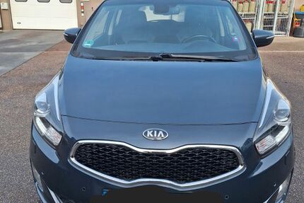 Kia Carens 176.000 km 8.490 &euro; Fellbach 70736