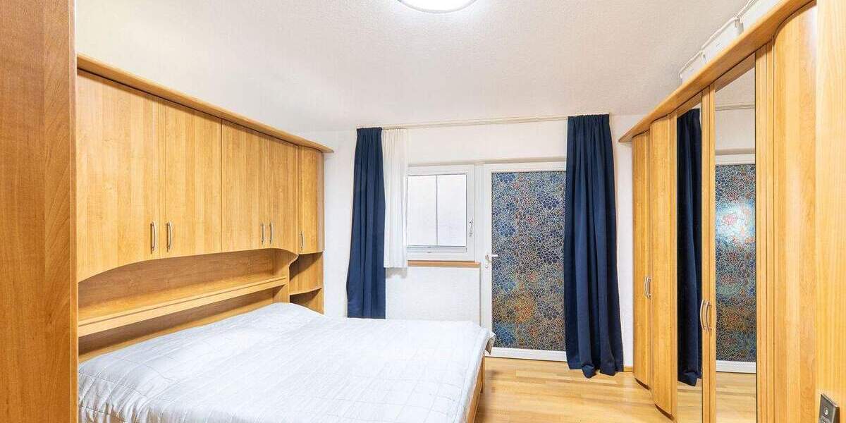 Reihenmittelhaus Stuttgart Feuerbach - 5 Zimmer, 123 m&sup2;, 596.000&euro; | Angebot:24334219