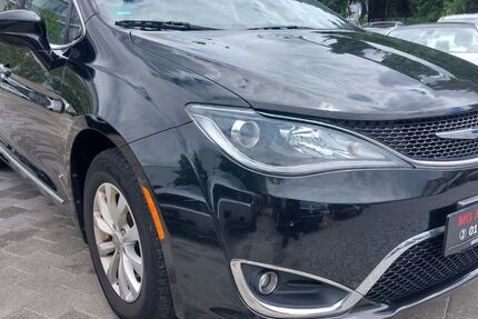 Chrysler Pacifica 121.793 km 11.500 &euro; Fellbach 70736