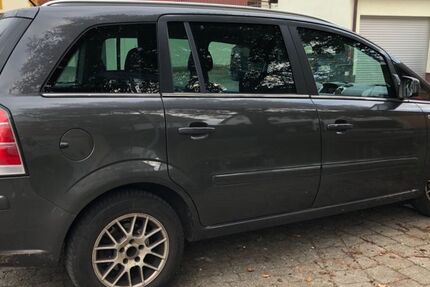 Opel Zafira 241.000 km 2.500 € Rudersberg 73635