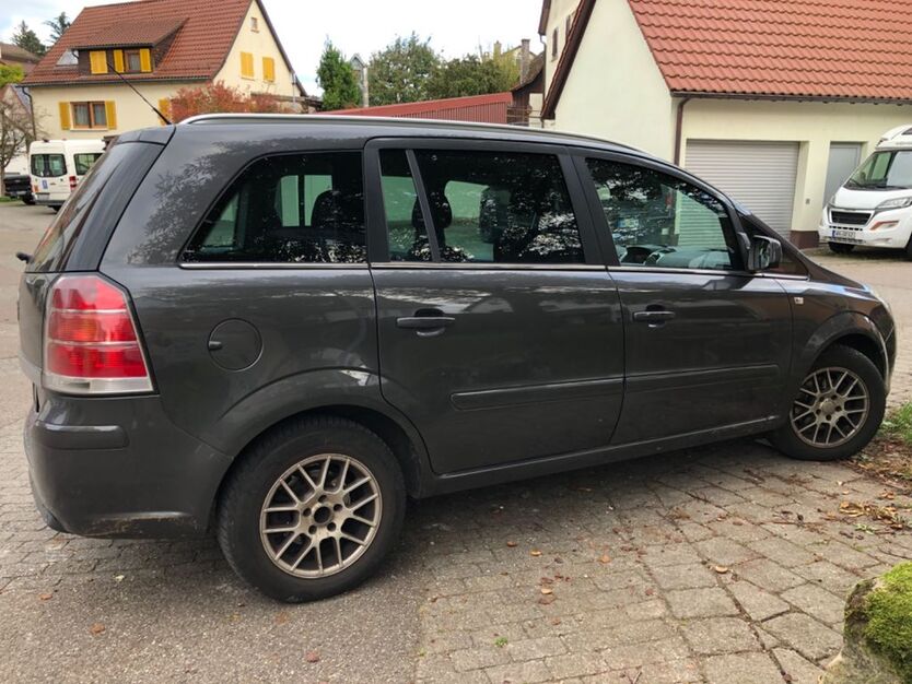 Opel Zafira 241.000 km 2.500 € Rudersberg 73635
