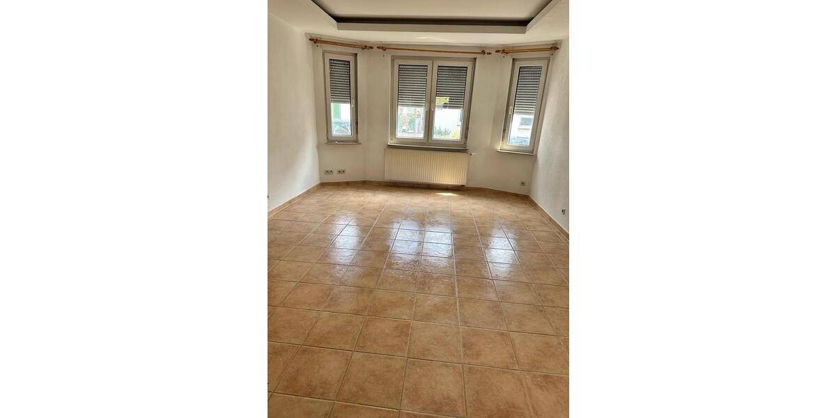 Erdgeschoßwohnung Kornwestheim - 3 Zimmer, 74 m&sup2;, 1.300&euro; | Angebot:26147818