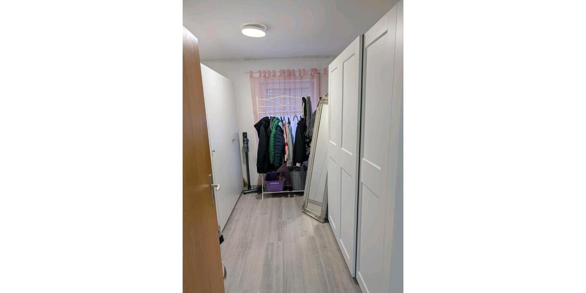 Erdgeschoßwohnung Sachsenheim - 3 Zimmer, 80 m&sup2;, 255.000&euro; | Angebot:26024339