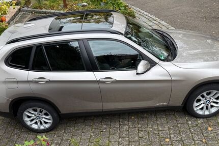 BMW X1 100.000 km 9.400 € Stuttgart 70378