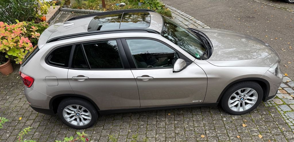 BMW X1 100.000 km 9.400 € Stuttgart 70378