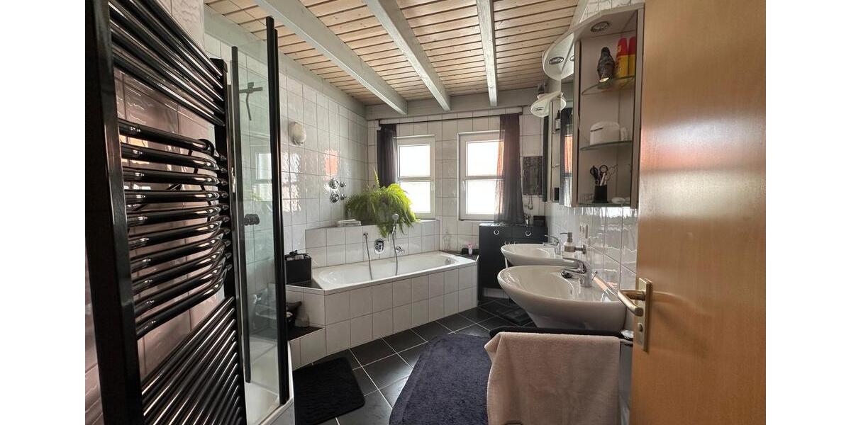Maisonettenwohnung Filderstadt - 4.5 Zimmer, 127 m&sup2;, 498.000&euro; | Angebot:26180308