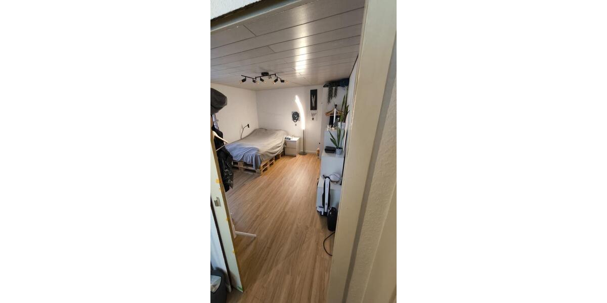 Etagenwohnung Stuttgart Neuwirtshaus - 2 Zimmer, 22 m&sup2;, 600&euro; | Angebot:24679291
