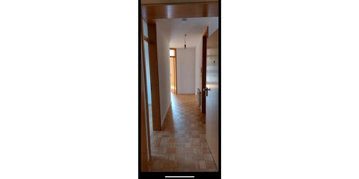 Etagenwohnung Böblingen Dagersheim - 3 Zimmer, 94 m&sup2;, 1.680&euro; | Angebot:26114792