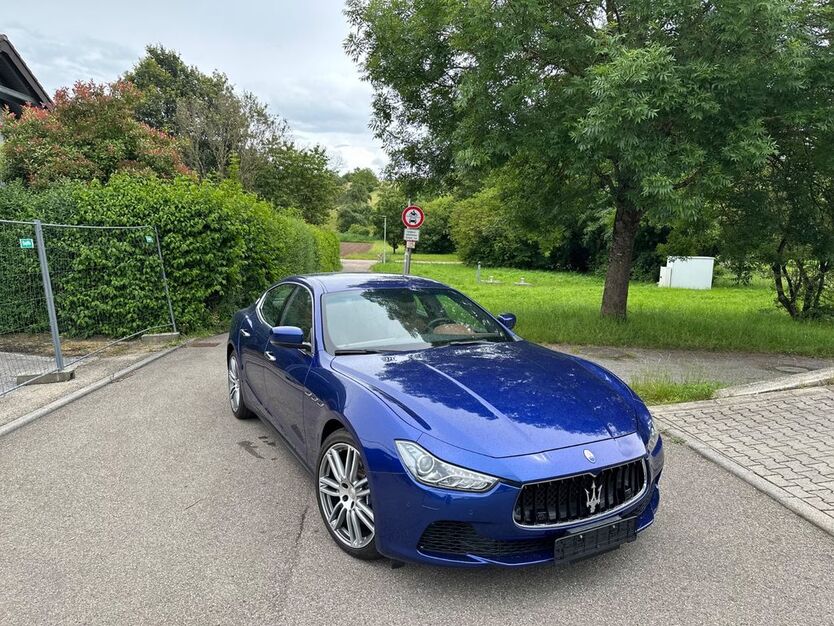 Maserati Ghibli 88.000 km 31.500 € Backnang 71522