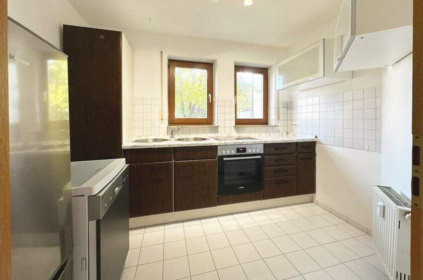 2,5-Zimmer-Erdgeschosswohnung mit sonniger Terrasse und Tiefgaragenstellplatz in Leonberg-Warmbronn 2 zimmer