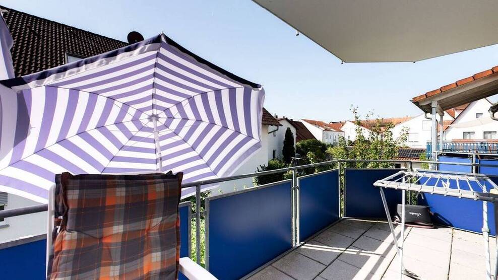 Helle 2-Zimmer-Wohnung mit Süd-Balkon und TG-Stellplatz