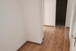 Lichtdurchflutete 4-Zimmer-Wohnung mit großem Balkon & Garage