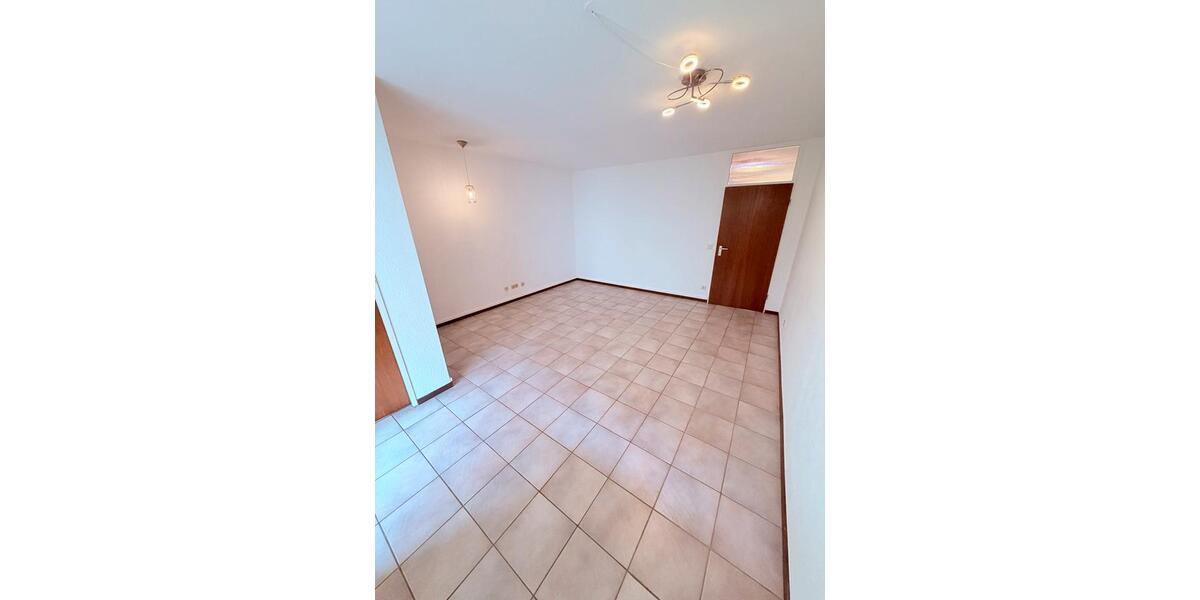 Erdgeschoßwohnung Esslingen am Neckar - 2 Zimmer, 53 m&sup2;, 850&euro; | Angebot:26301447