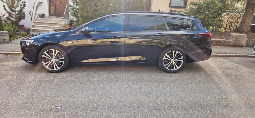 Opel Insignia 157.000 km 12.300 &euro; Böblingen 71032