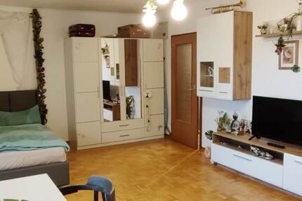 ”Gut geschnittene 1-Zi.-ETW mit Aufzug und Stellplatz in gepflegter Wohngegend von Tamm” 1 zimmer