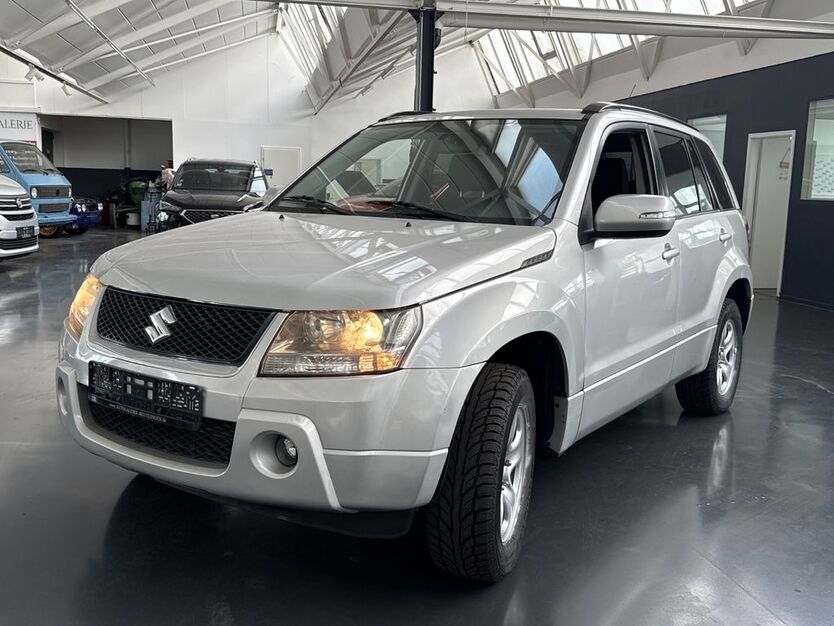 Suzuki Grand Vitara 111.244 km 8.080 € Reutlingen 72766