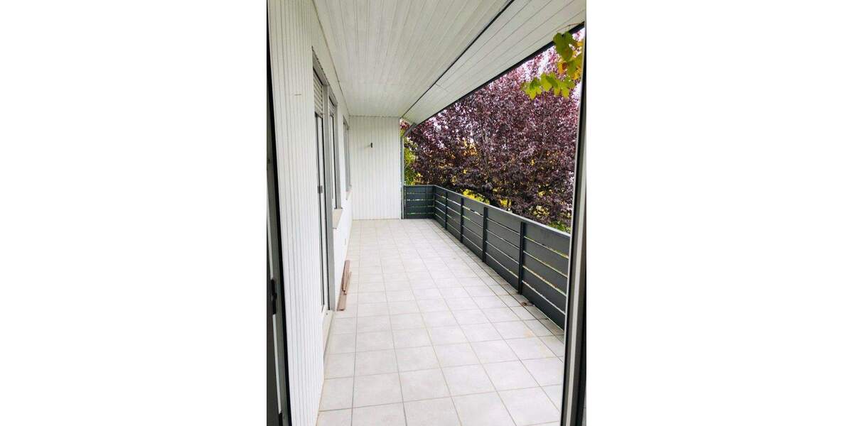 Etagenwohnung Leinfelden-Echterdingen Musberg - 4 Zimmer, 130 m&sup2;, 1.700&euro; | Angebot:24233940