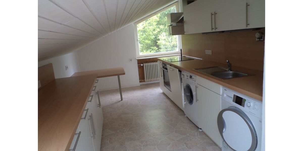 Gemütliche 3 Zimmer Dachgeschosswohnung mit EBK und Balkon - Dachgeschoßwohnung Weil im Schönbuch | Angebot:25239500