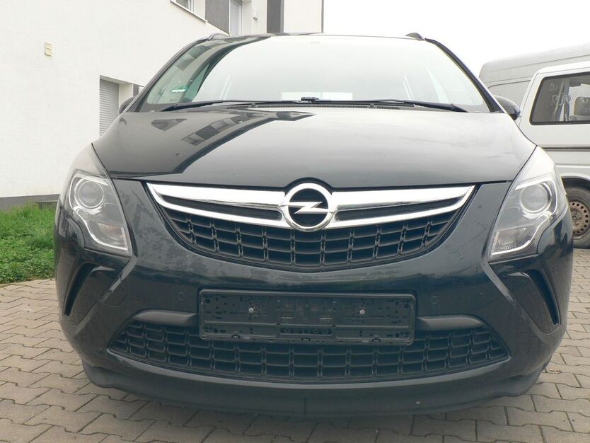 Opel Zafira 235.000 km 3.900 € Reutlingen oferdingen 72768