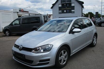 VW Golf 82.000 km 12.750 &euro; Böblingen 71032