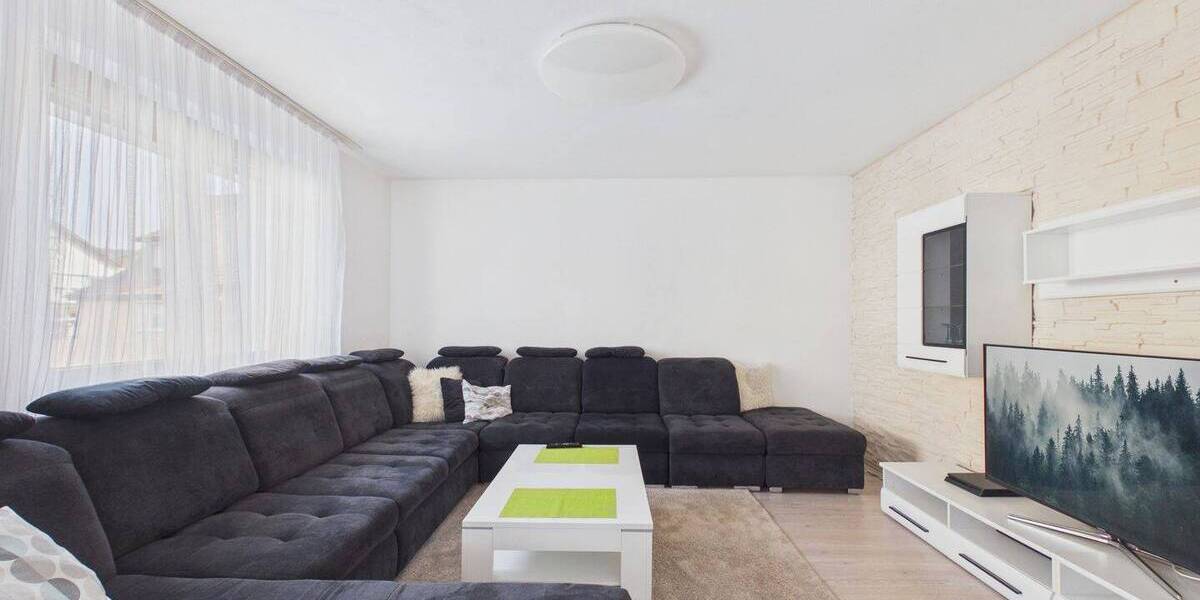 Mehrfamilienhaus, Wohnhaus Ebersbach an der Fils Ebersbach - 9 Zimmer, 190 m&sup2;, 575.000&euro; | Angebot:26794296